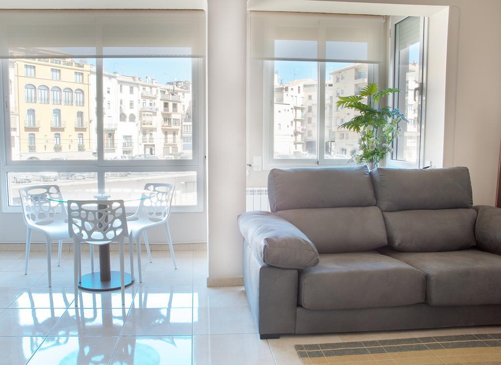 Apartaments Turistics Cardona I * Cardona